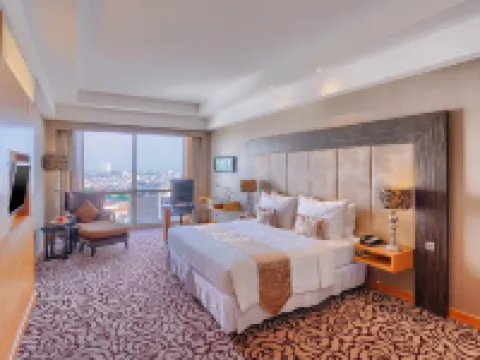 Wyndham Surabaya Hotels in Genteng