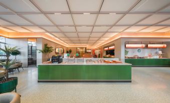 Orange Shanghai North Bund Xinhua Hospital Hotel