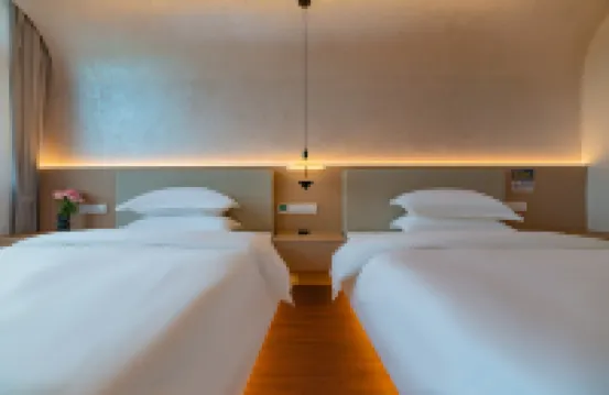 Tonglu Yaoyue Lanshe Homestay (OMG Heartbeat Paradise)