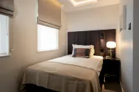 The Hobson Cambridge by Adina