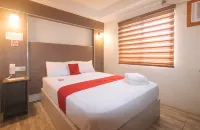 RedDoorz @ Washington Guest House Olongapo