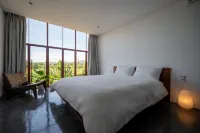 Scarlet Pavilion Hotels in Thuy Bieu