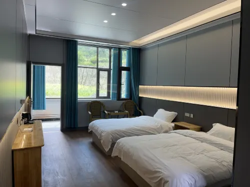 Renqing Homestay