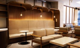 Far East Village Hotel Osaka, Honmachi
