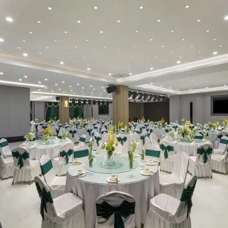 Wyndham Garden Hotel (Urumqi Tianshan International Airport)