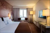 Vila Gale Porto Ribeira Hotel in zona Igreja da Confraria das Almas do Corpo Santo de Massarelos