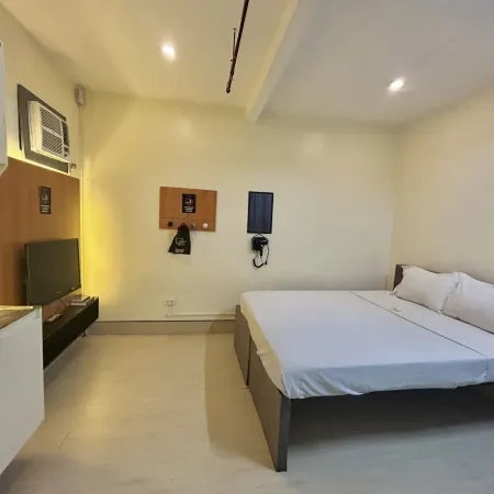 Selah Lofts Hotel