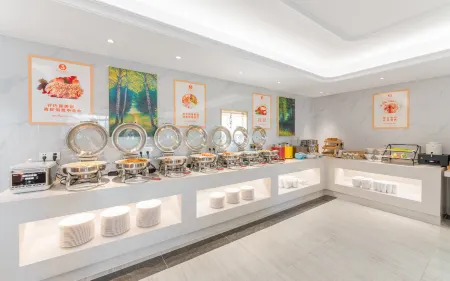 Vienna 3 Good (Shanghai Fengxian New Siping Highway Store) Отели рядом с достопримечательностью «Shanghai Technical Institute of Electronics & Information»