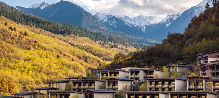 Conrad Jiuzhaigou Отели в г. Цзючжайгоу