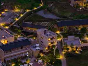 VOLVER RESORT