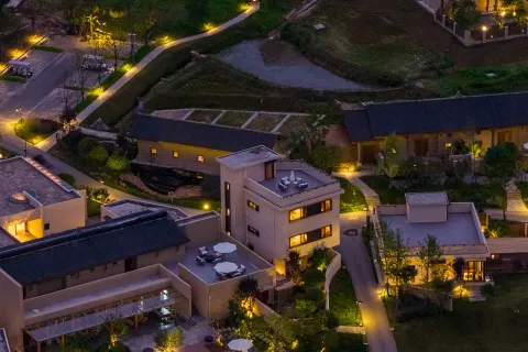 VOLVER RESORT