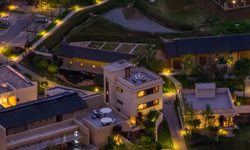 VOLVER RESORT