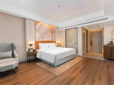 Vienna International Hotel (Classic Edition Taizhou Jiucheng Mansion Flagship Store) Отели рядом с достопримечательностью «Taizhou Vocational College Of Science & Technology»