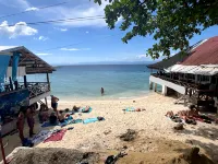Neptune Diving Resort Moalboal - Beach