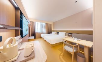 JI Hotel (Zhengzhou Wenhua Road Liulisi Subway Station)