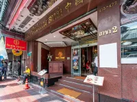 Scala Hostel Hotels near Yaowarat