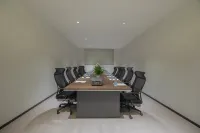 Xingrui Hotel (Meishan Sansu Temple Branch)