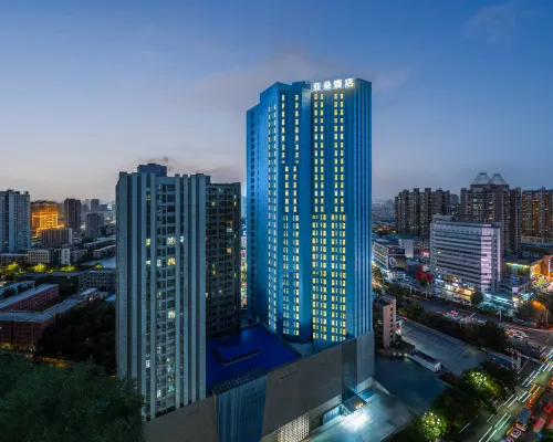 Atour Hotel Korla People's Square JianShe Bridge Hotels in Korla