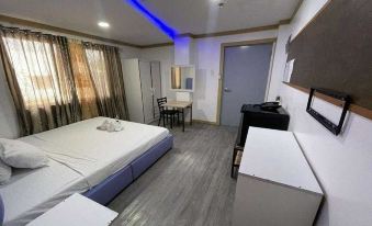 Collection O JM Lodge Near Clark Airport