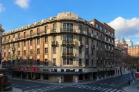 天津第一飯店（小白樓五大道旅遊區店） 河東體育場羽毛球館附近的飯店