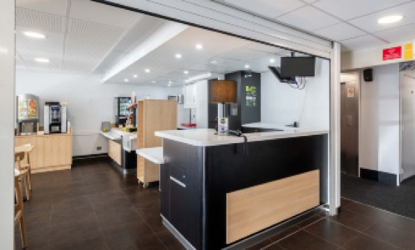 B&B HOTEL Calais Terminal Cité Europe 2 étoiles - Housity