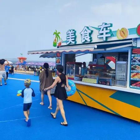 Zhonghai Vacation Homestay (Shantounan Railway Zhonghai Golden Coast Water Park)