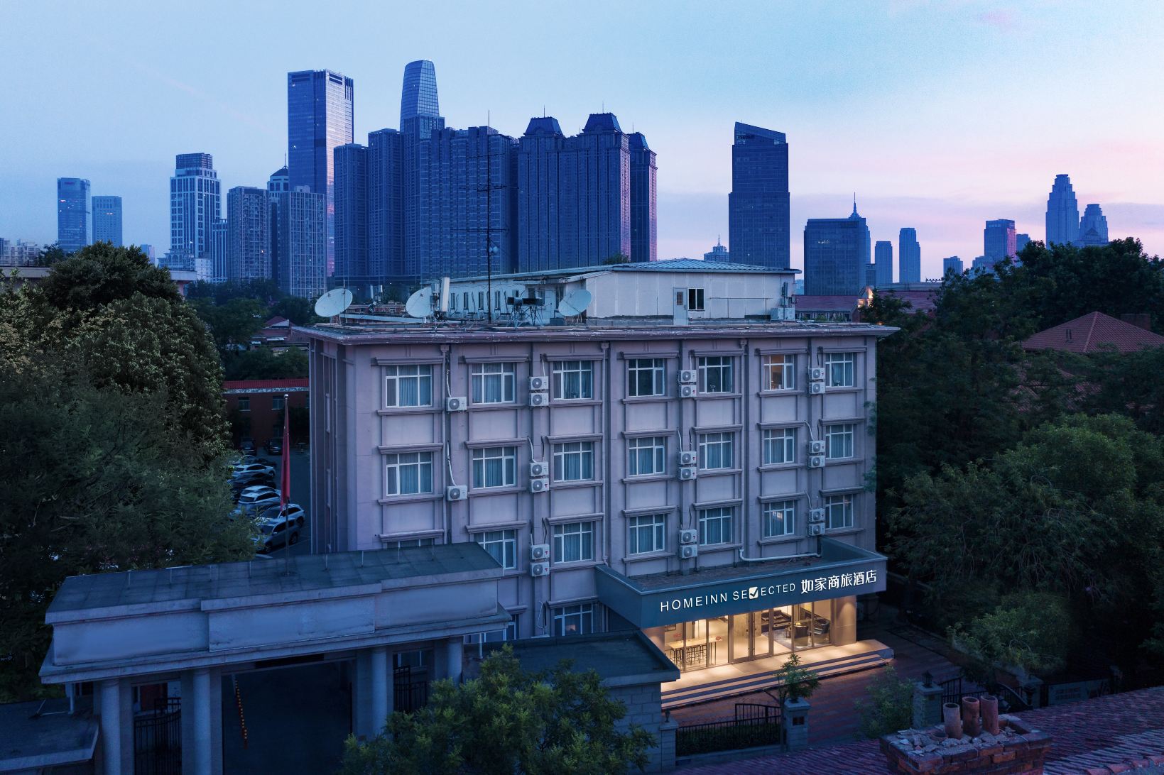 Homeinn Selected Hotel (Tianjin Five Avenue Tourist Center Foreign Language University)
