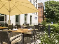 Dorint Hotel Hamburg-Eppendorf Hotels near HSV Museum