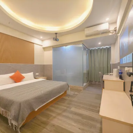 qingson hotel Отели рядом с достопримечательностью «Станция метро Pingzhou »
