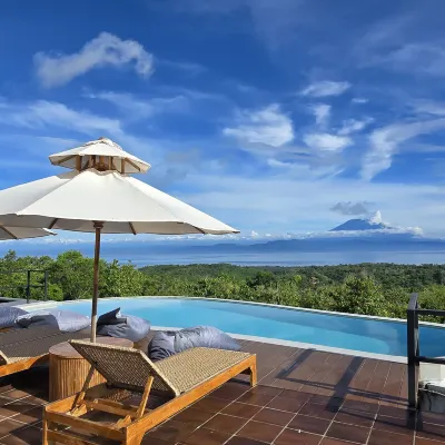 Nusa Penida Villa Bhoemi Hotels near Tembeling Beach