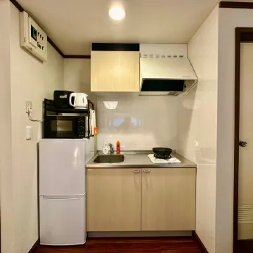 Shinjuku 11 mins | Private kitchen and bathroom | Up to 4 guests | Newly renovated |Garden villa