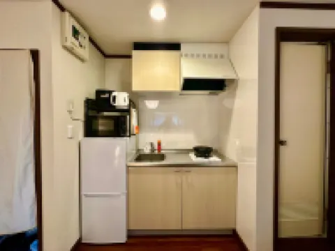 Shinjuku 11 mins | Private kitchen and bathroom | Up to 4 guests | Newly renovated |Garden villa
