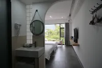 Daxin Yunjian Hotel
