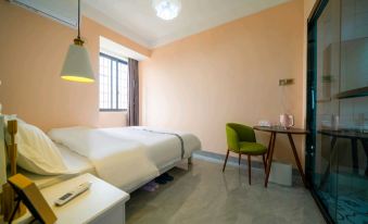 Longhaishanshe Guesthouse