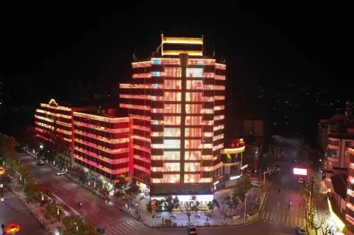 Jianyu Travel Hotel (Shuanglong Park)