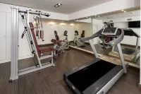 Best Western Premier CHC Airport - Gym