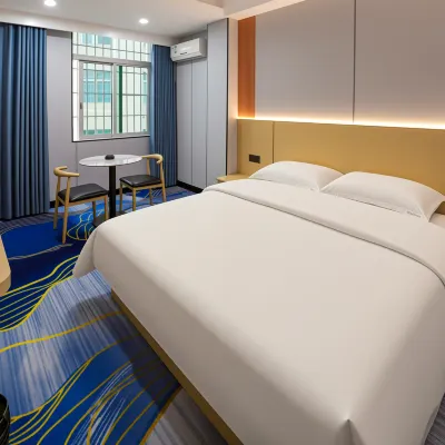 Luoding Lijiang Hotel Hotels near Luoding Jiangbin Park