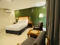 Hotel Herencia 625 Hotels in Daraga