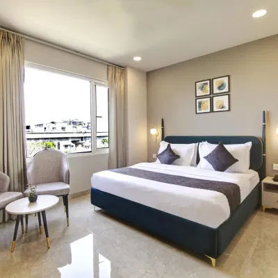 Saltstayz Select - Golf Course Road & Sector 27 Hotels near DLF Phase I