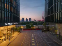Mercure Shanghai Lujiazui Binjiang Center Hoteles cerca de Puente Yangpu