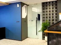 Fieris Izzy Hotel Các khách sạn gần Bến xe Rawamangun