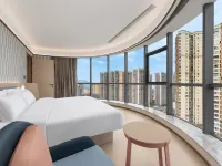 Hanting Hotel (Zhunyi Chishui Wuzhou International Trade City Branch) Hotele w: Chishui City