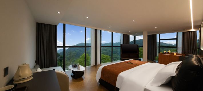 Fengchuibanxia Forest Hot Spring Homestay Hotels in Dujiangyan