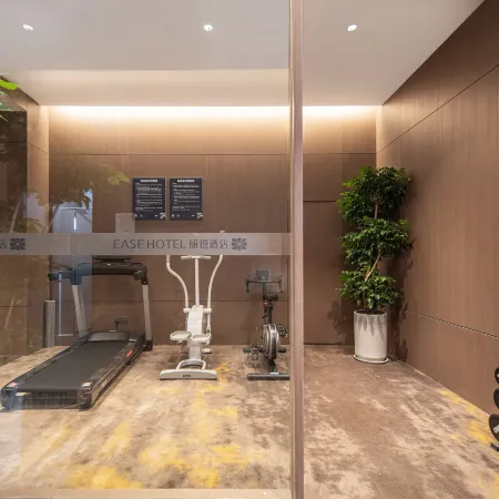Licheng·Zhi Hotel (Pingdingshan Railway Station & Hebin Park Branch)