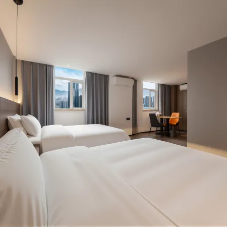 Yilong Ruiyun Hotel (Shantou High-Speed Railway Station)