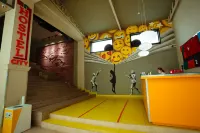 City Hostel - bar
