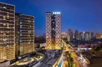 Cloud Court Hotel (Nanchang Causeway Bay Plaza Qiushui Plaza Branch) - balcone