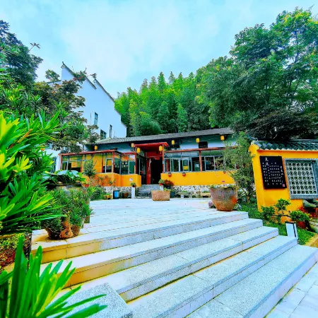 Fengxin Baizhang Mountain Lingjing Villa (Baizhangsi Scenic Area Branch)