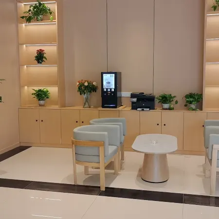 Qianyu Smart Hotel (Kaili Wanda Plaza)