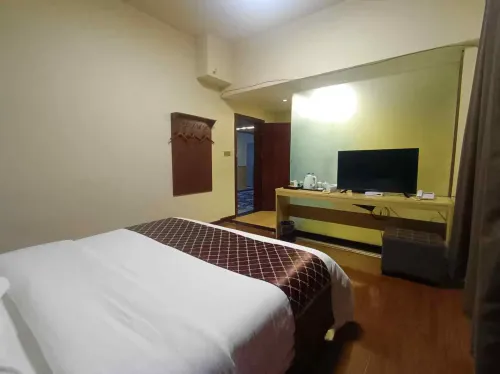 Lifeng Hot Spring Hotel - 新規開業